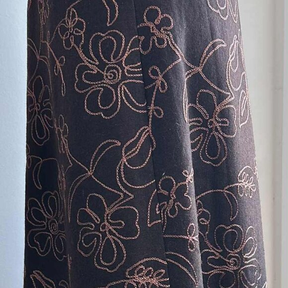Vintage Bob Mackie Chocolate Wool Floral Embroidered A-Line Midi Skirt – US 4 - Picture 5 of 9